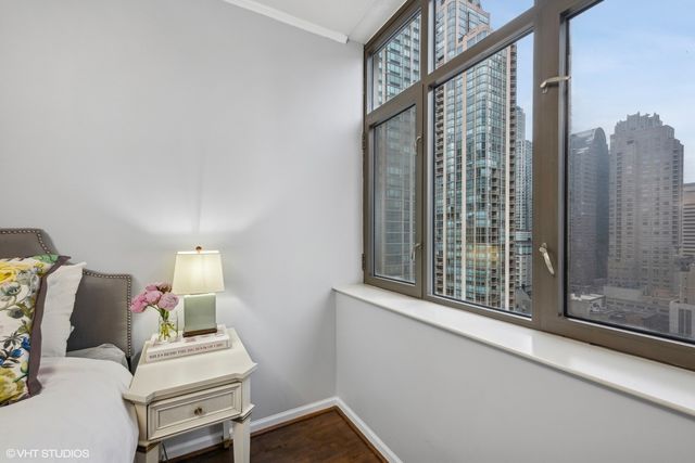 630 N STATE Street 2103, Chicago, IL 60654