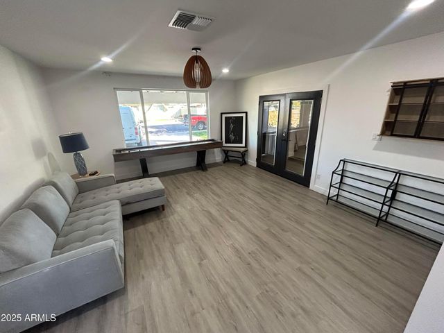8349 E Columbus Avenue, Scottsdale, AZ 85251