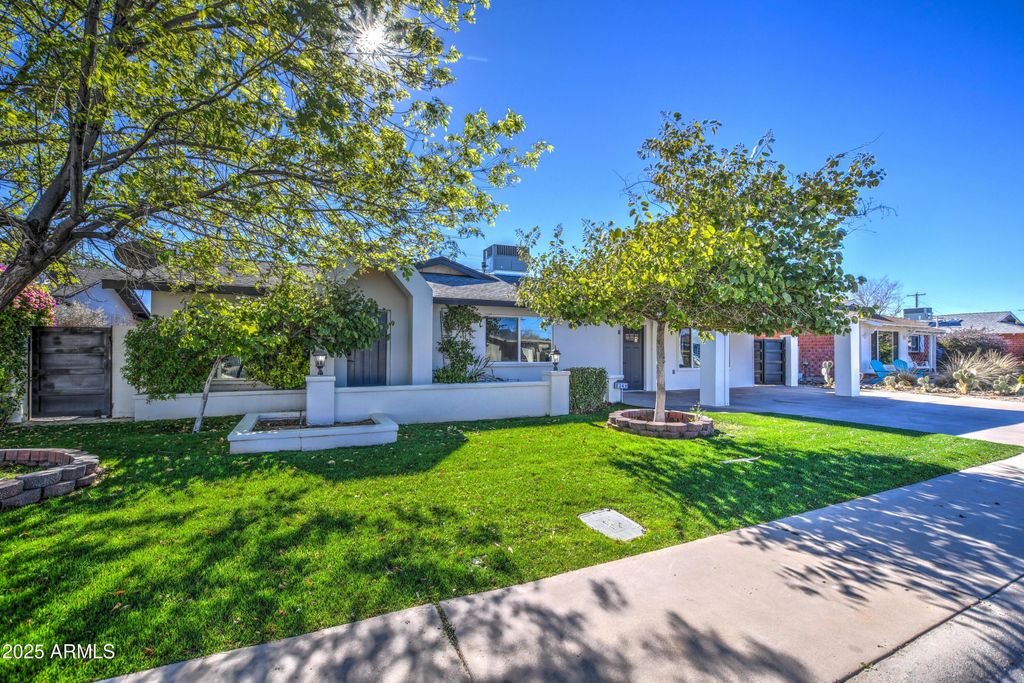 8349 E Columbus Avenue, Scottsdale, AZ 85251