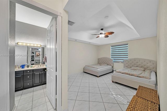 8908 NW 40th St, Coral Springs, FL 33065