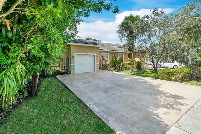 8908 NW 40th St, Coral Springs, FL 33065