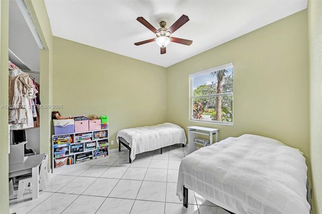 8908 NW 40th St, Coral Springs, FL 33065