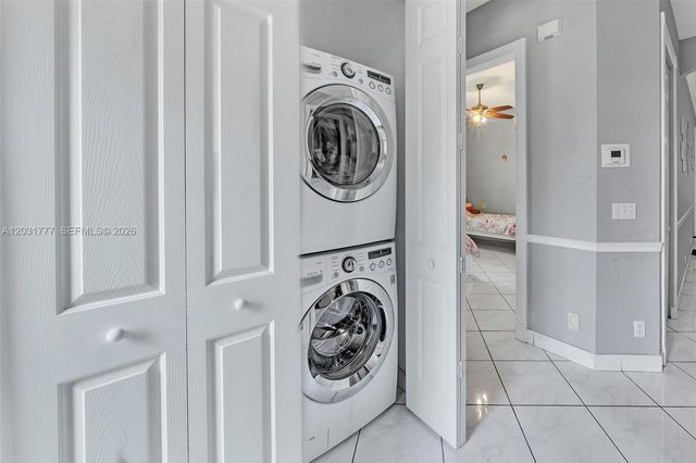 8908 NW 40th St, Coral Springs, FL 33065