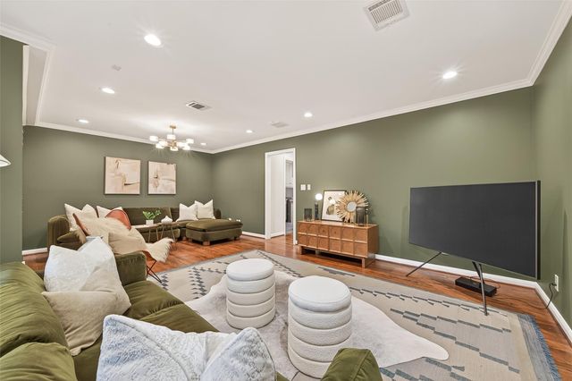 426 W Gaywood Drive, Houston, TX 77079