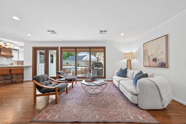 426 W Gaywood Drive, Houston, TX 77079