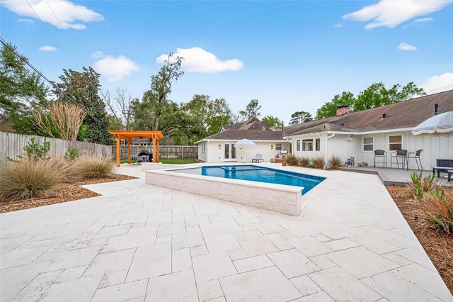 426 W Gaywood Drive, Houston, TX 77079