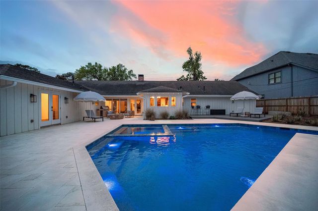 426 W Gaywood Drive, Houston, TX 77079