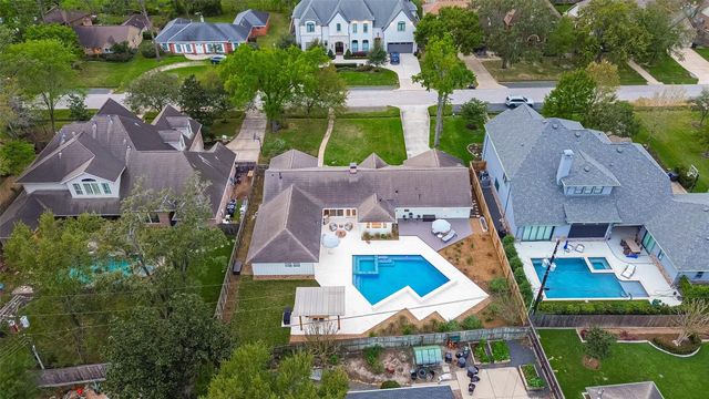 426 W Gaywood Drive, Houston, TX 77079