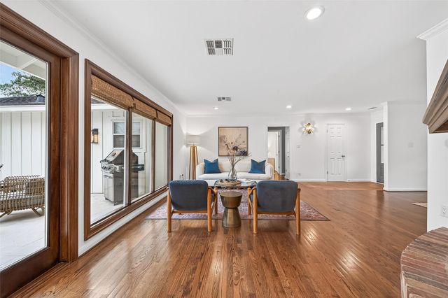 426 W Gaywood Drive, Houston, TX 77079