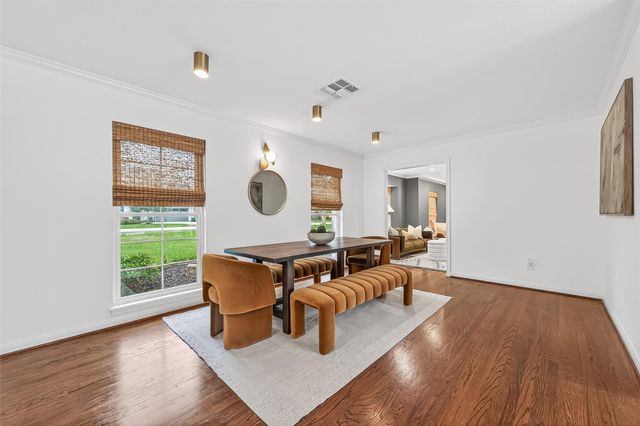 426 W Gaywood Drive, Houston, TX 77079