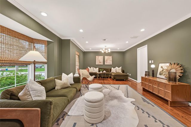 426 W Gaywood Drive, Houston, TX 77079