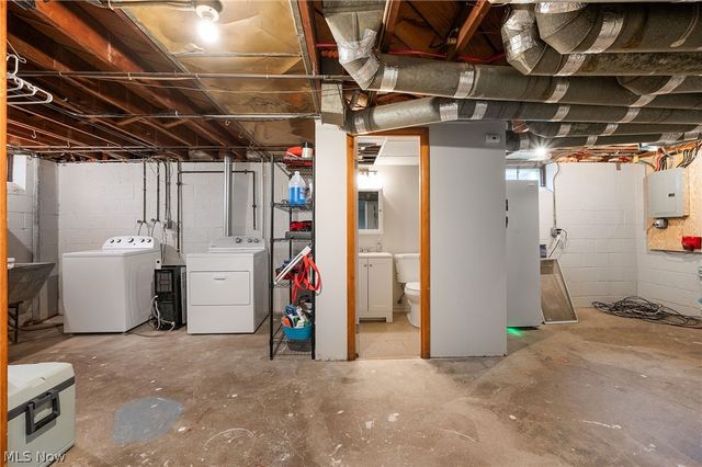 5234 Erwin Street, Maple Heights, OH 44137