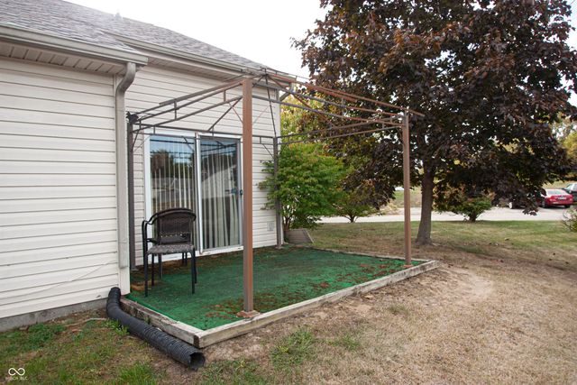 5723 Eden Village Way, Indianapolis, IN 46254