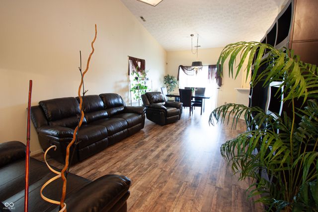 5723 Eden Village Way, Indianapolis, IN 46254