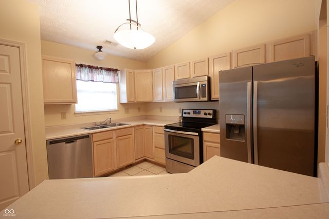 5723 Eden Village Way, Indianapolis, IN 46254