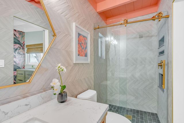 290 4th Street, Key Colony, FL 33051