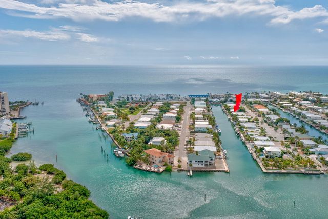 290 4th Street, Key Colony, FL 33051