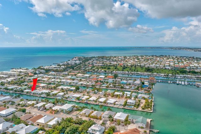 290 4th Street, Key Colony, FL 33051