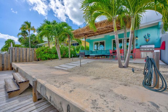 290 4th Street, Key Colony, FL 33051