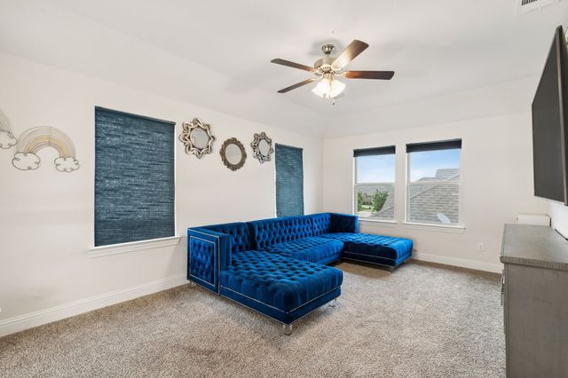 11208 Canyon Mine Drive, Aubrey, TX 76227