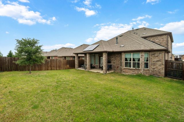 11208 Canyon Mine Drive, Aubrey, TX 76227