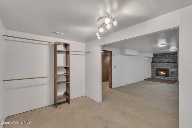 222 S Ross Point Rd, Post Falls, ID 83854