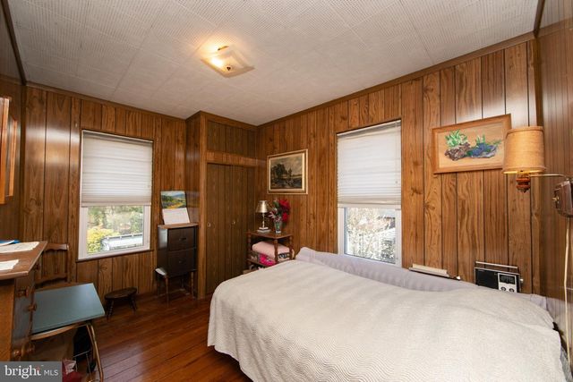 333 BROAD ST, Elmer, NJ 08318