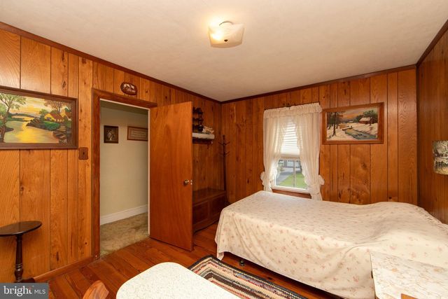 333 BROAD ST, Elmer, NJ 08318