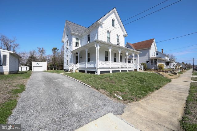 333 BROAD ST, Elmer, NJ 08318