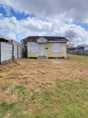 414 Van Cleve Dr, Corpus Christi, TX 78408