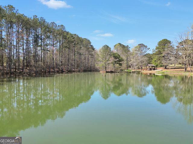 330 Country Kitchen Road, Barnesville, GA 30204