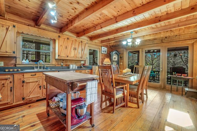 330 Country Kitchen Road, Barnesville, GA 30204