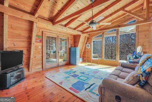 330 Country Kitchen Road, Barnesville, GA 30204