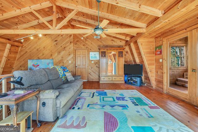 330 Country Kitchen Road, Barnesville, GA 30204