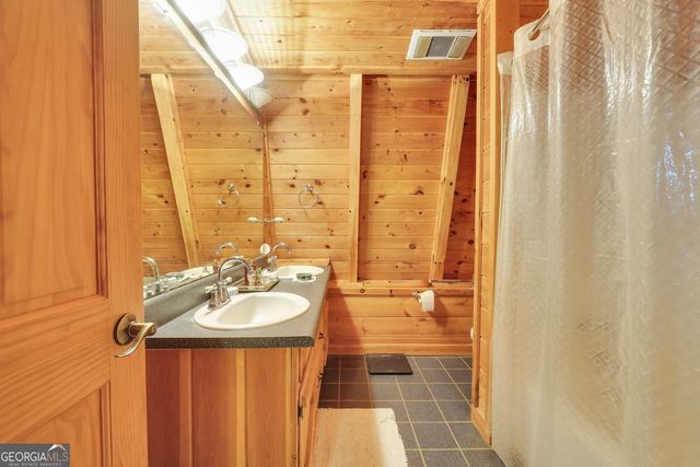 330 Country Kitchen Road, Barnesville, GA 30204