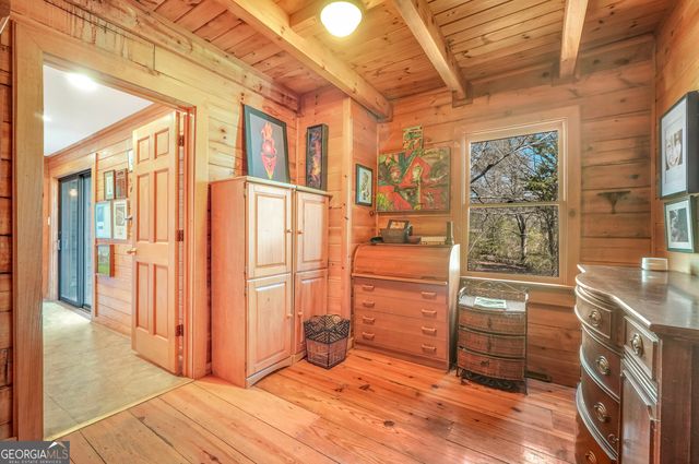 330 Country Kitchen Road, Barnesville, GA 30204