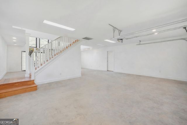 330 Country Kitchen Road, Barnesville, GA 30204