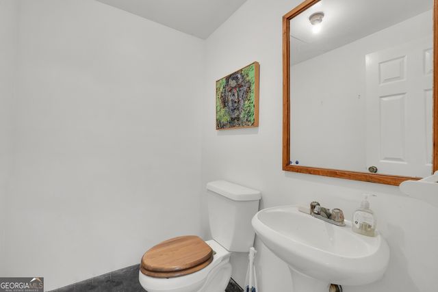 330 Country Kitchen Road, Barnesville, GA 30204