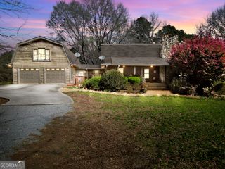 330 Country Kitchen Road, Barnesville, GA 30204