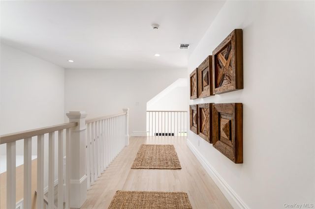 3 Bridies Path, Southampton, NY 11968