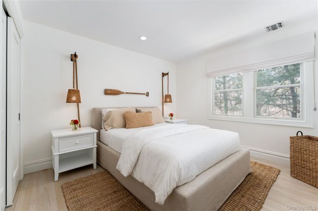 3 Bridies Path, Southampton, NY 11968