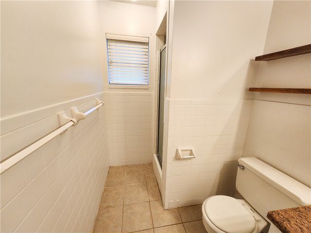 2006 S 16Th, Rogers, AR 72758