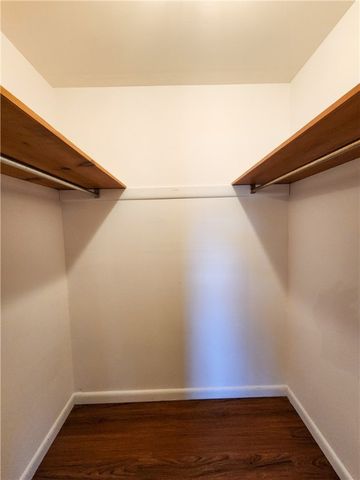 2006 S 16Th, Rogers, AR 72758