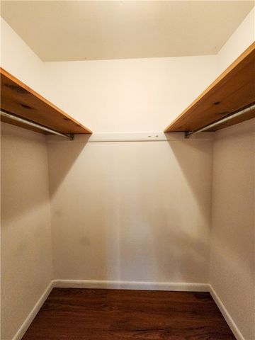 2006 S 16Th, Rogers, AR 72758