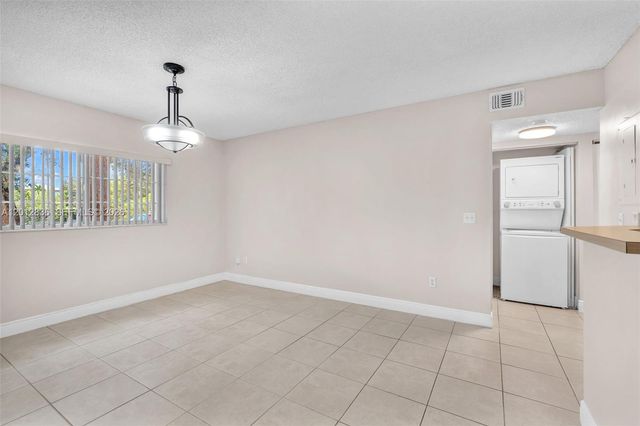 3690 N 56th Ave 903, Hollywood, FL 33021