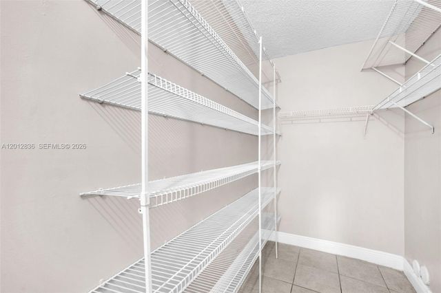 3690 N 56th Ave 903, Hollywood, FL 33021