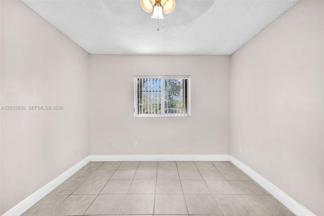 3690 N 56th Ave 903, Hollywood, FL 33021