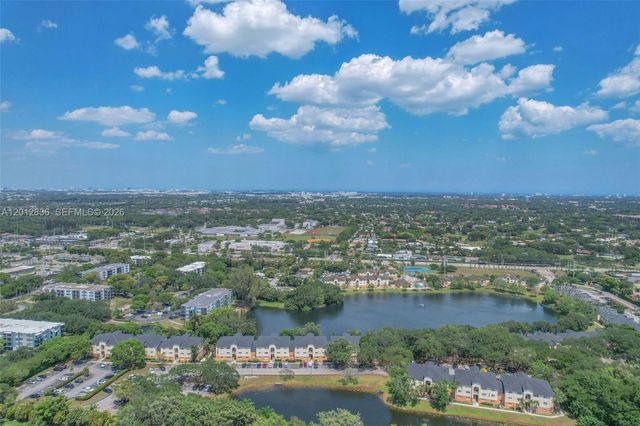 3690 N 56th Ave 903, Hollywood, FL 33021