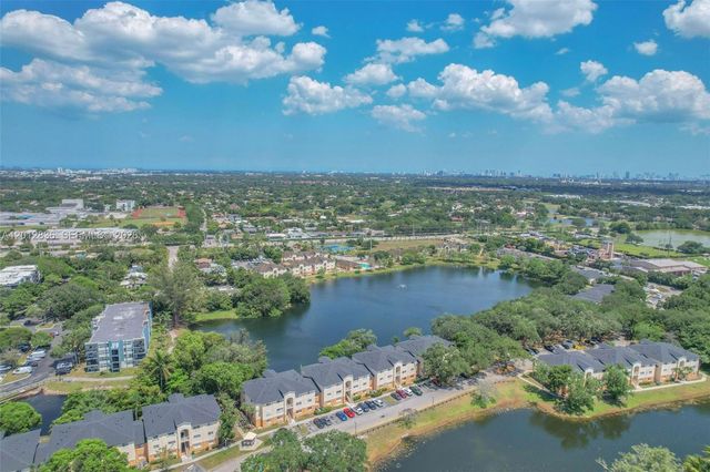3690 N 56th Ave 903, Hollywood, FL 33021