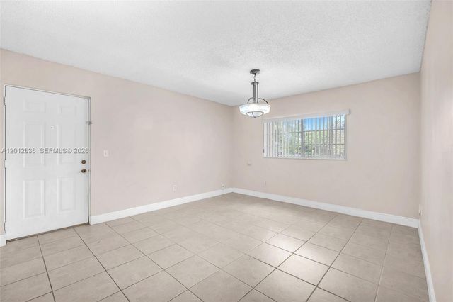 3690 N 56th Ave 903, Hollywood, FL 33021